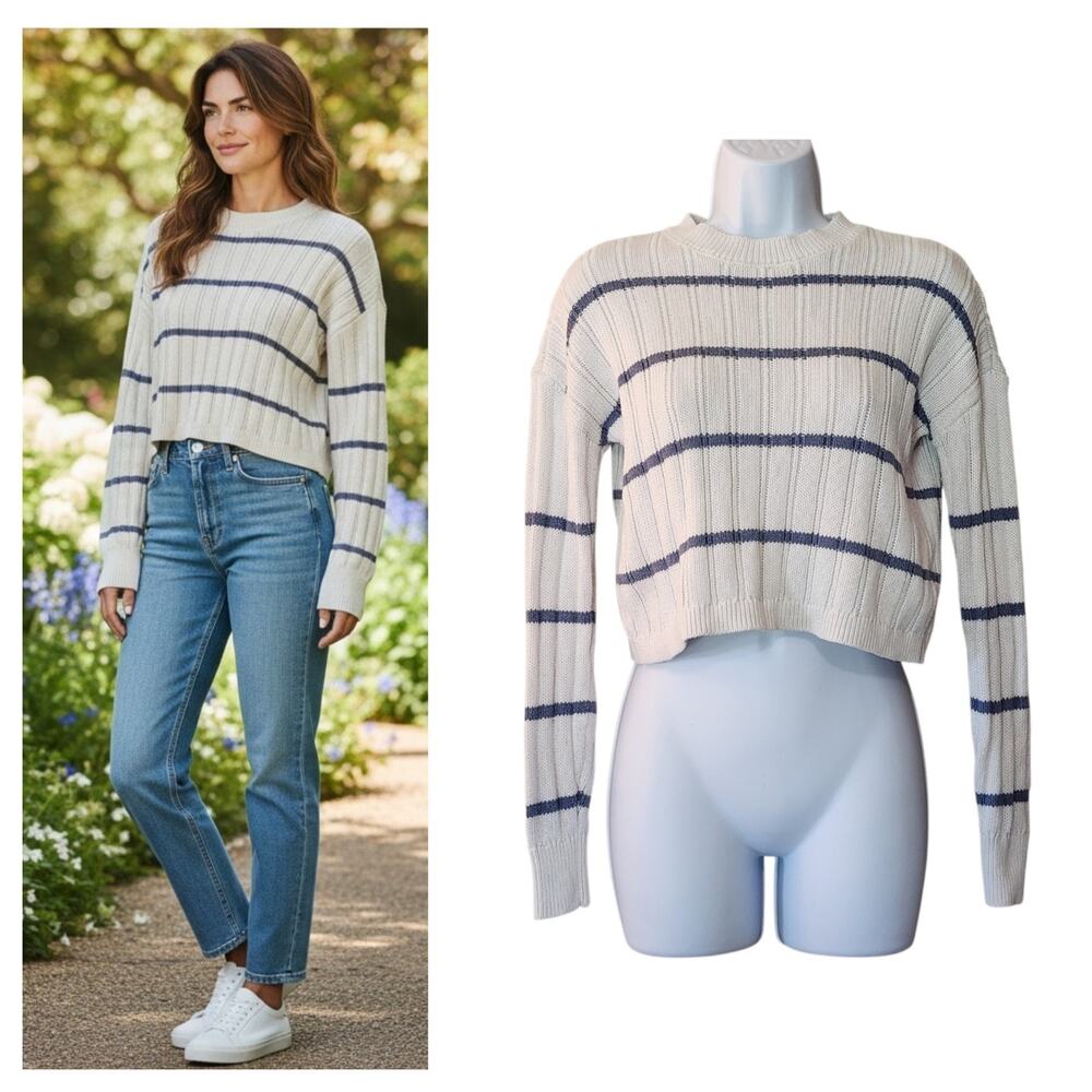 Aeropostale Womens Pullover Crew Neck Sweater Size XS White Blue Striped